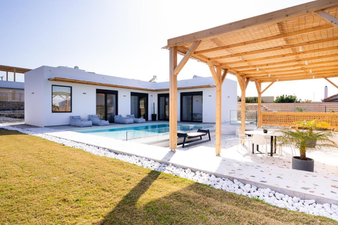 Sardines Luxury Villas Analipsi  Buitenkant foto